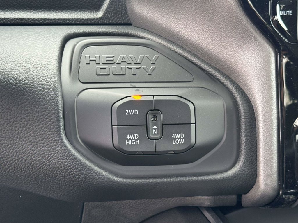 New 2026 RAM 3500 Big Horn AWD/4WD image 20