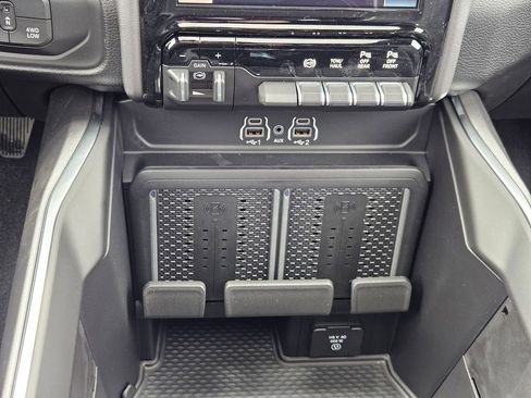 New 2026 RAM 2500 Laramie w/ Night Edition image 27