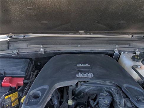 Used 2021 Jeep Gladiator Overland w/ Popular Equipment Package image 20