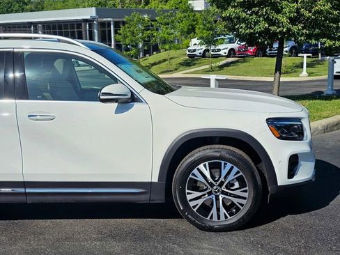 New 2026 Mercedes-Benz GLB 250 4MATIC image 5