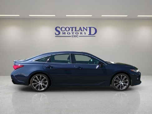 Used 2020 Toyota Avalon Touring w/ All Weather Liner Package FWD image 5