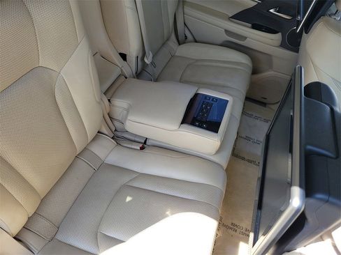 Used 2017 Lexus LX 570 4WD image 28