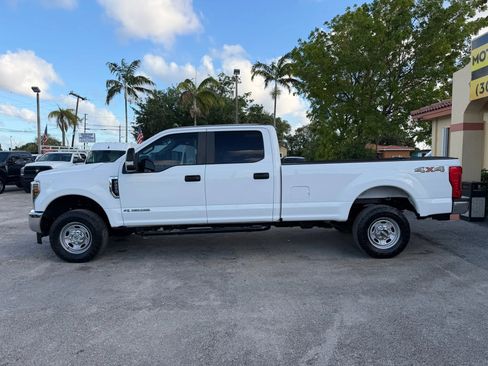 Used 2018 Ford F250 XL w/ Power Equipment Group image 2