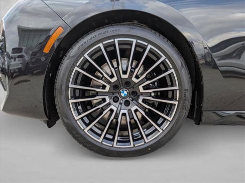 New 2026 BMW 760i xDrive image 10