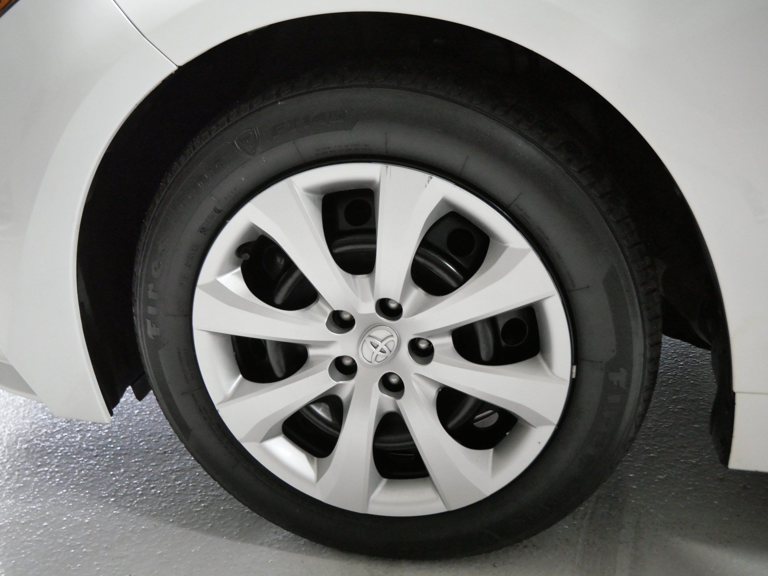 Certified 2025 Toyota Corolla LE FWD image 16