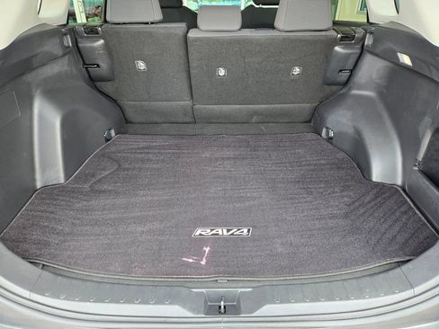 Used 2023 Toyota RAV4 LE FWD image 28