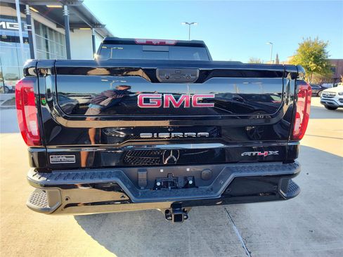 Used 2026 GMC Sierra 1500 AT4X image 5