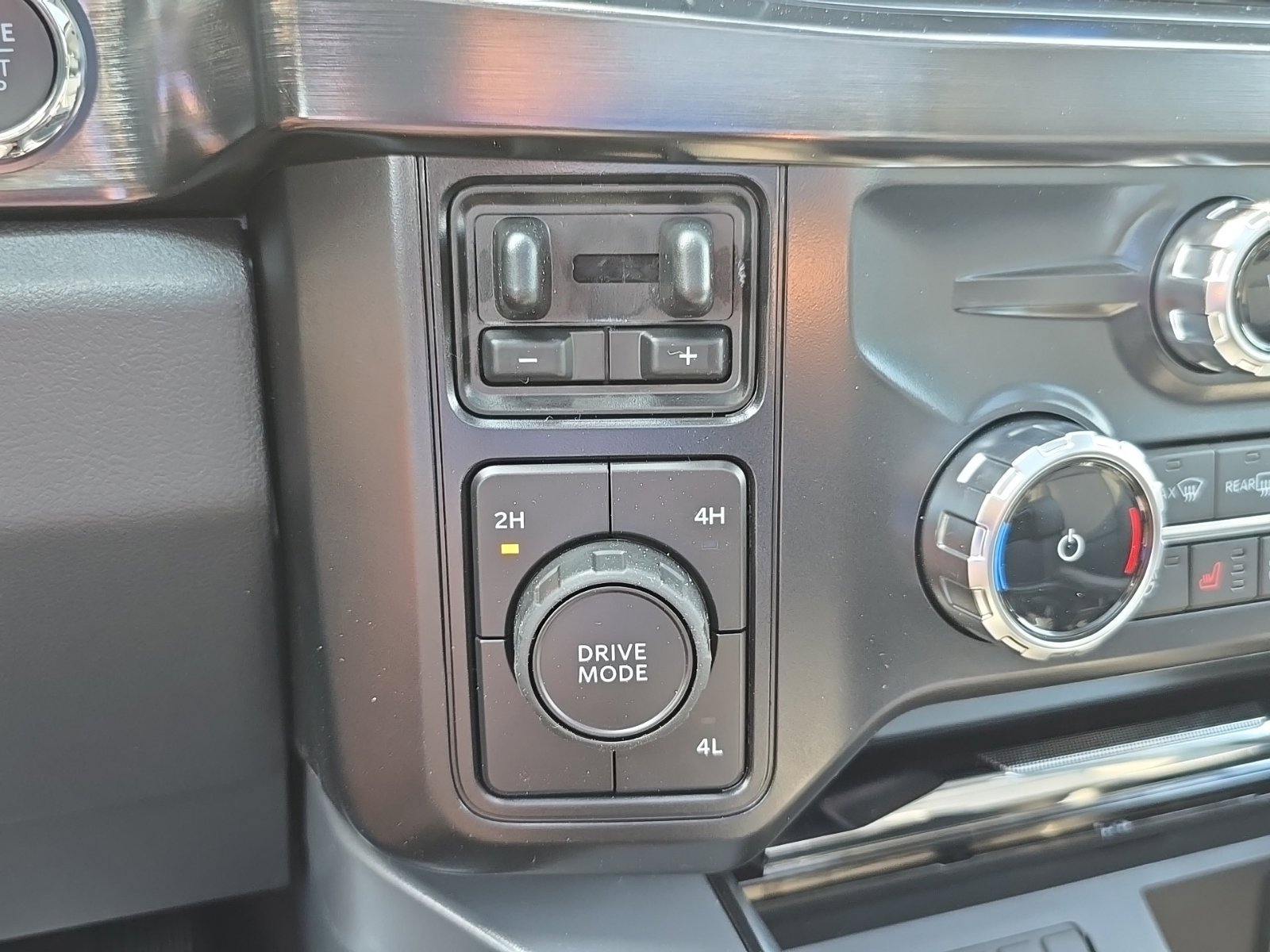New 2026 Ford F350 Lariat w/ Lariat Ultimate Package AWD/4WD image 42