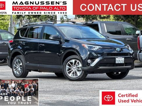Certified 2018 Toyota RAV4 XLE AWD/4WD image 1