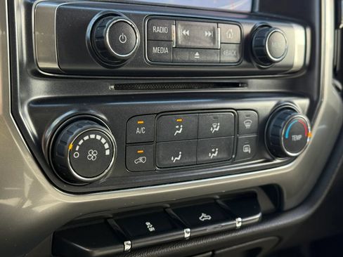 Used 2019 Chevrolet Silverado 1500 LT AWD/4WD image 14