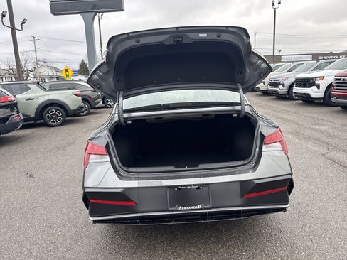 New 2026 Hyundai Elantra SEL Sport Premium image 5