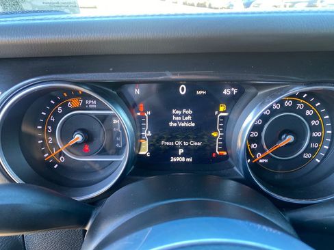 Used 2023 Jeep Wrangler Sahara image 16