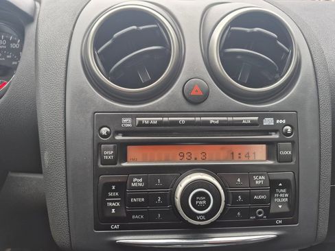 Used 2015 Nissan Rogue S image 12