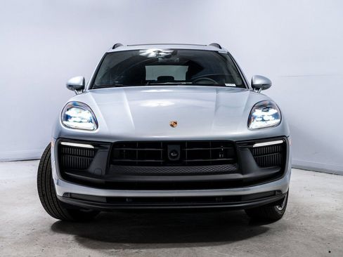 New 2026 Porsche Macan GTS image 10