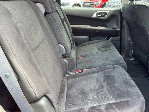 Used 2015 Nissan Pathfinder SV FWD image 22