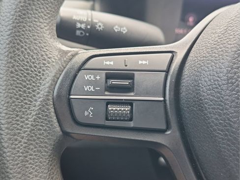 Certified 2023 Honda Accord EX image 12