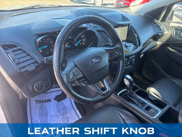 Used 2019 Ford Escape Titanium AWD/4WD image 14