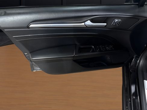 Used 2020 Ford Fusion Titanium FWD image 11