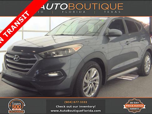 Used 2017 Hyundai Tucson SE image 1
