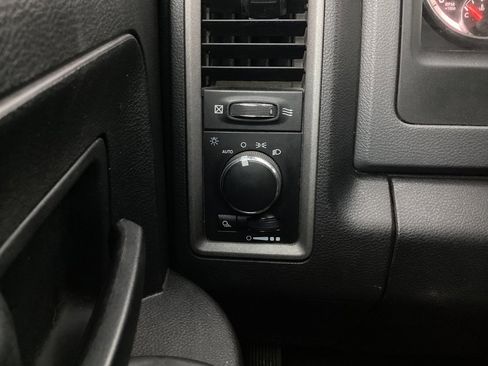 Used 2018 RAM 1500 Tradesman image 37