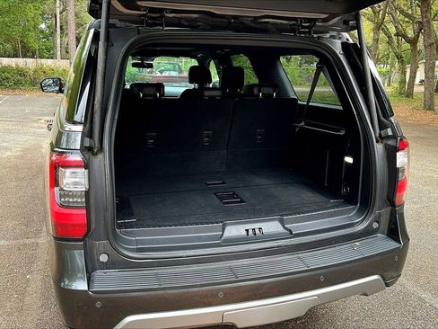 Used 2021 Ford Expedition Max Limited AWD/4WD image 38