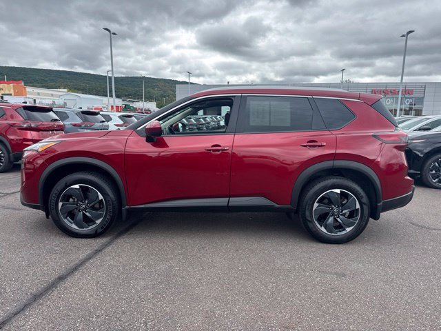 Certified 2024 Nissan Rogue SV w/ SV Premium Package AWD/4WD image 9
