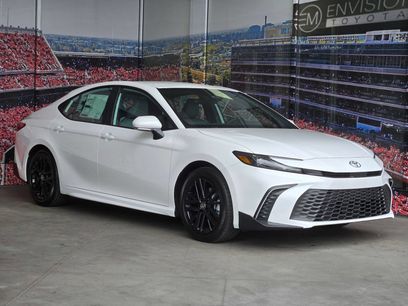 Used 2026 Toyota Camry SE w/ Convenience Package
