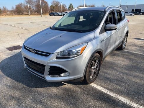Used 2016 Ford Escape Titanium w/ Equipment Group 301A image 2