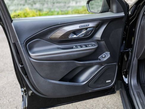 Used 2021 GMC Terrain SLT w/ Infotainment Package II image 22