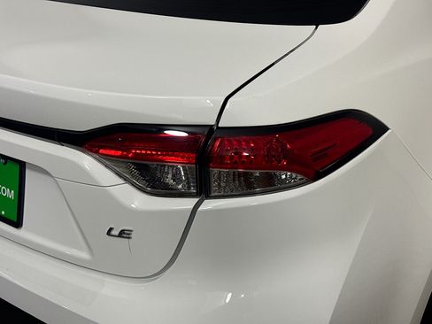 Used 2024 Toyota Corolla LE FWD image 33