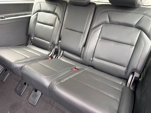 New 2026 Lincoln Navigator L Reserve AWD/4WD image 18
