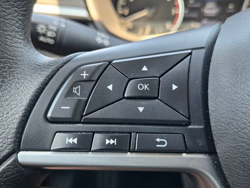 Used 2025 Nissan Altima 2.5 SV FWD image 24