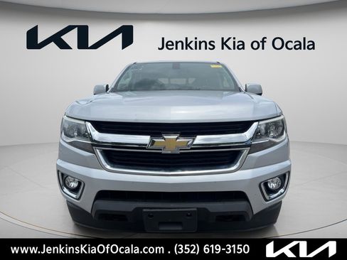 Used 2020 Chevrolet Colorado LT w/ LPO, Premium Interior Package AWD/4WD image 8