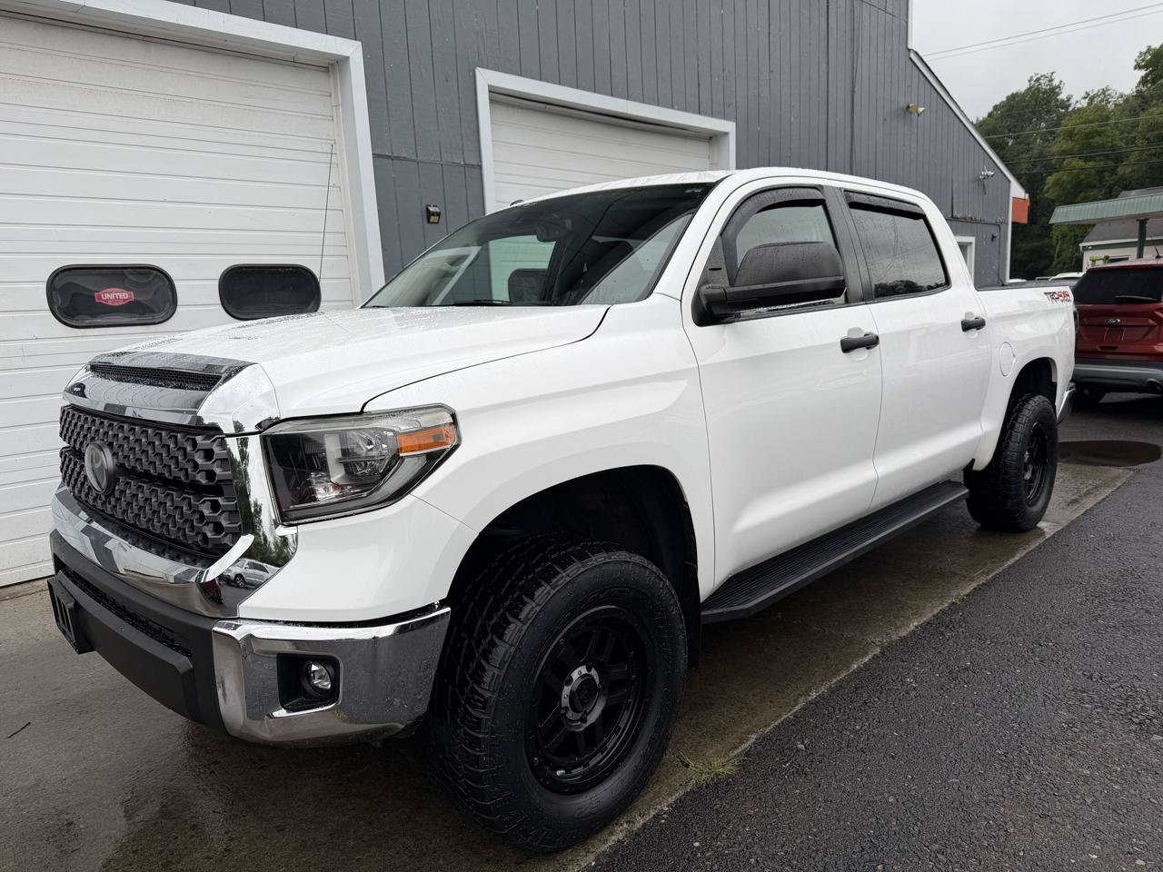 Used 2018 Toyota Tundra SR5 w/ TRD Off Road Package AWD/4WD image 1