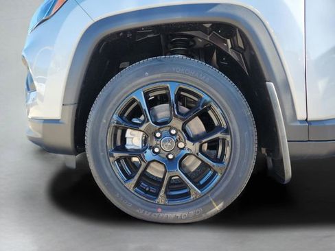 New 2026 Jeep Compass Latitude image 29