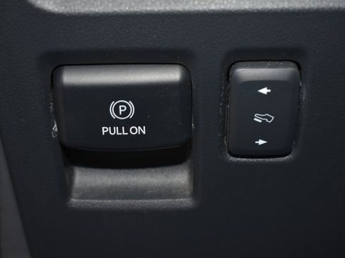 Used 2023 Ford F150 Lariat w/ Equipment Group 502A High image 19