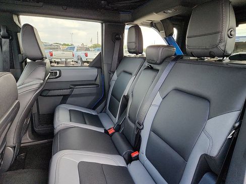 Used 2024 Ford Bronco Big Bend image 5