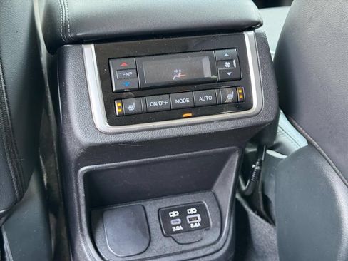 Used 2023 Subaru Ascent Limited AWD/4WD image 14