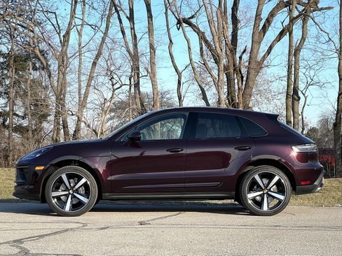 New 2026 Porsche Macan image 2