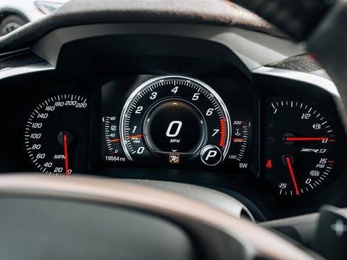 Used 2019 Chevrolet Corvette ZR1 RWD image 30