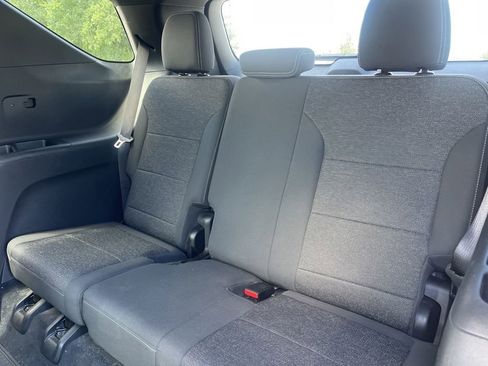 Used 2024 Chevrolet Traverse LT w/ LPO, Floor Liner Package FWD image 10
