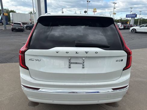 Used 2025 Volvo XC90 B5 Plus AWD/4WD image 6