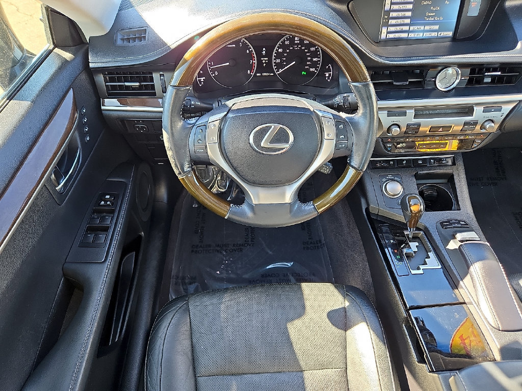 Used 2014 Lexus ES 350 w/ Luxury Package FWD image 12