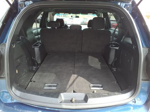 Used 2016 Ford Explorer XLT FWD image 11
