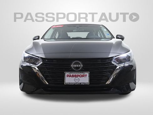 Used 2024 Nissan Sentra SV image 2
