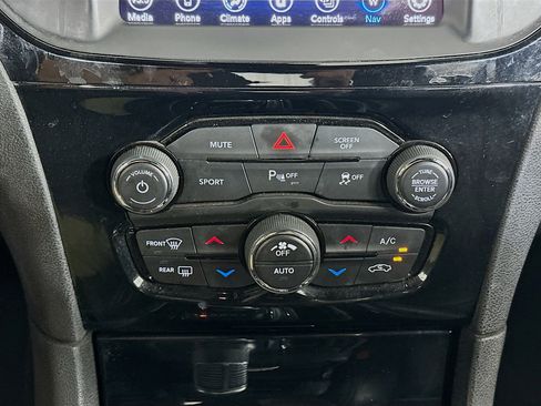 Used 2022 Chrysler 300 S image 24