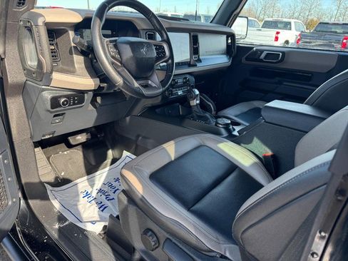 Used 2024 Ford Bronco Big Bend image 12