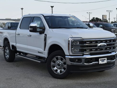 New 2026 Ford F250 Lariat w/ Lariat Premium Package image 3