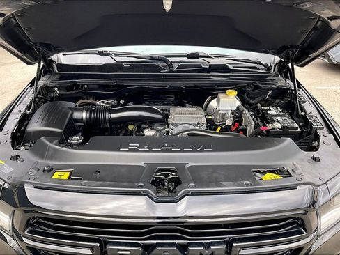 Used 2021 RAM 1500 Laramie AWD/4WD image 13