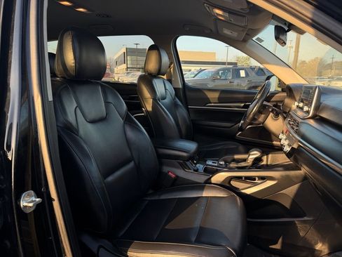 Used 2020 Kia Telluride LX FWD image 29